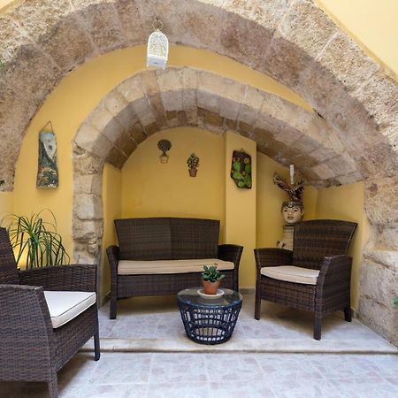 Casa Nagale- Una Suite Di Charme Nel Cuore Di Ortigia A 50 Mt Dal Mare Syracuse Exterior photo