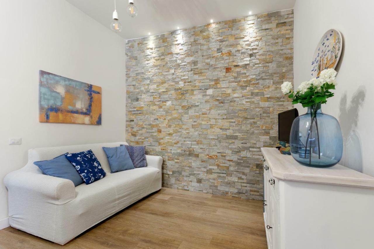 Casa Nagale- Una Suite Di Charme Nel Cuore Di Ortigia A 50 Mt Dal Mare Syracuse Exterior photo